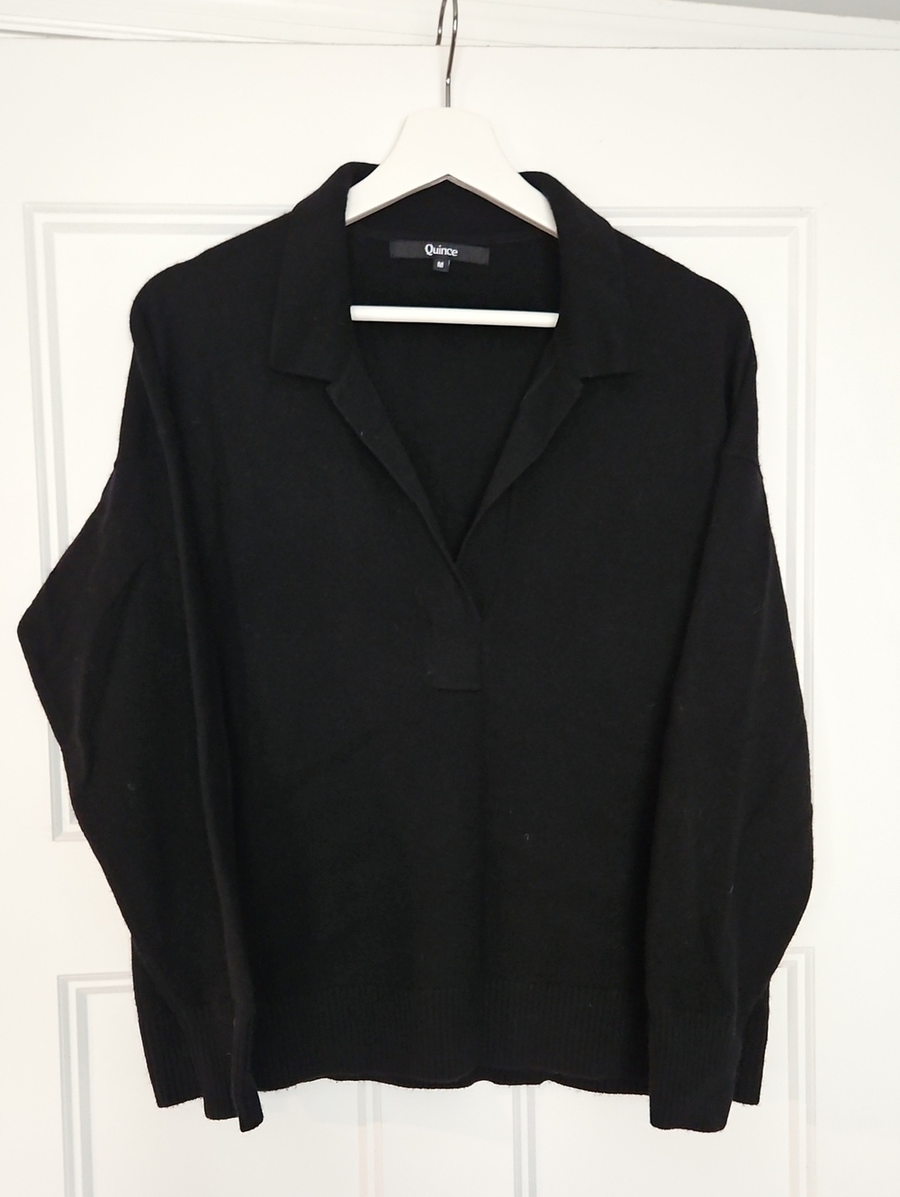 Quince Black V-Neck Collared Women's 100% Cashmere Sweater